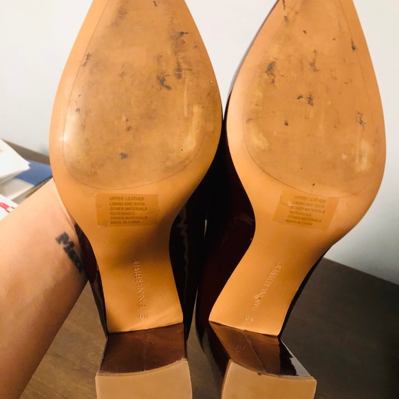 BANANA REPUBLIC shiny burgundy heel - Picture 5 of 7